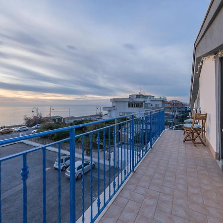 Orizzonte In Blu Villa Анцио Екстериор снимка